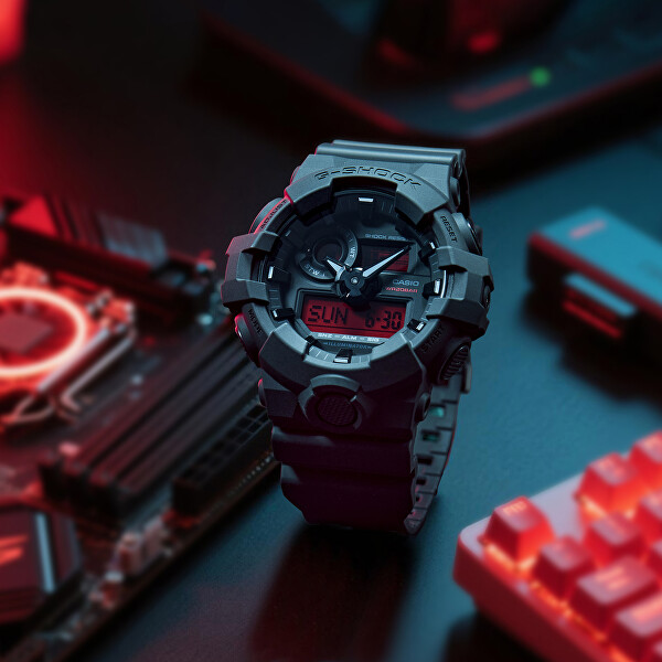 G-SHOCK GA-700BBR-1AER (607)