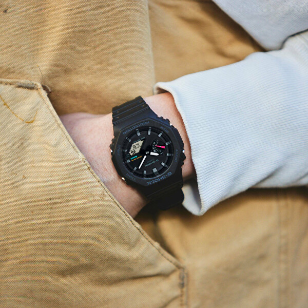 G-Shock Original Carbon Core Guard Bluetooth Solar GA-B2100-1AER (666)