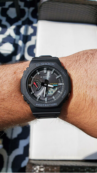 G-Shock Original Carbon Core Guard Bluetooth Solar GA-B2100-1AER (666)