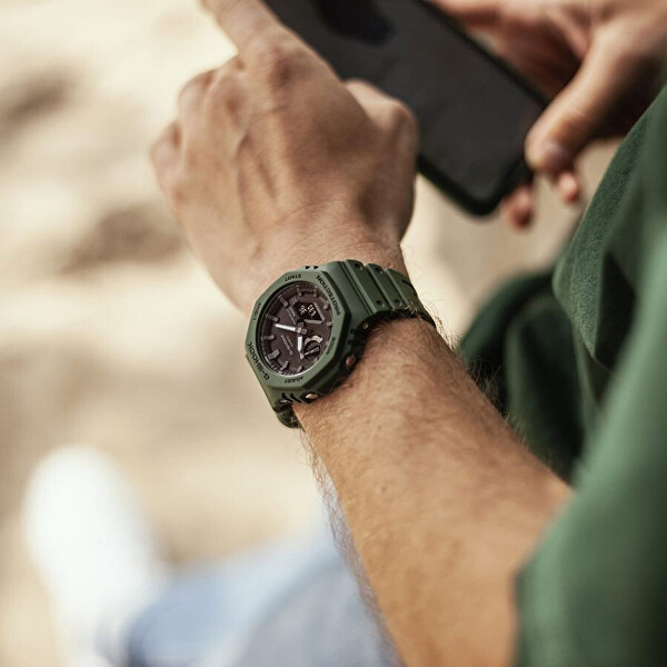 G-Shock Original Carbon Core Guard Bluetooth Solar GA-B2100-3AER (666)