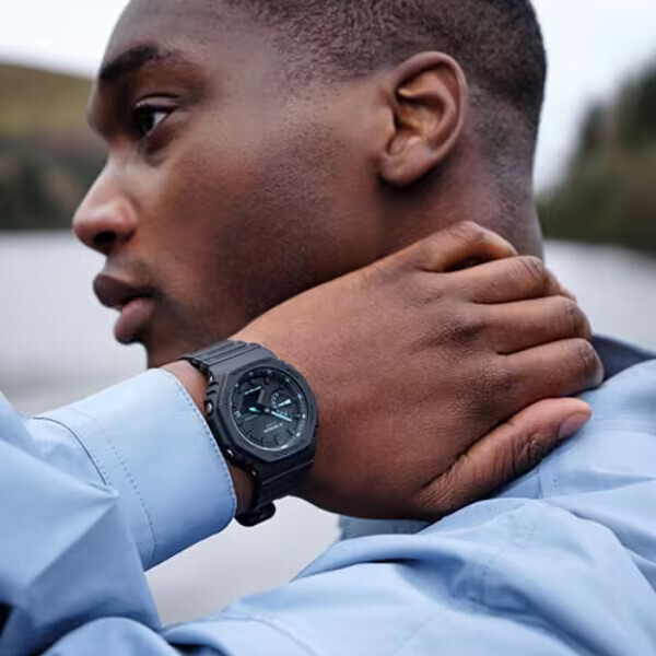 G-Shock Original Carbon Core Guard GA-2100-1A2ER (619)