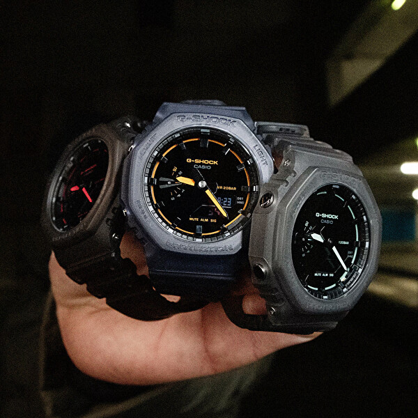 G-Shock Original Carbon Core Guard GA-2100K-1AER (619)