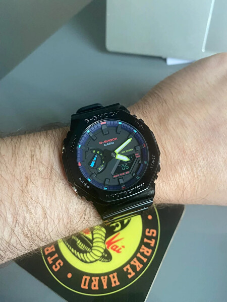 G-Shock Original Carbon Core Guard GA-2100RGB-1AER (619)
