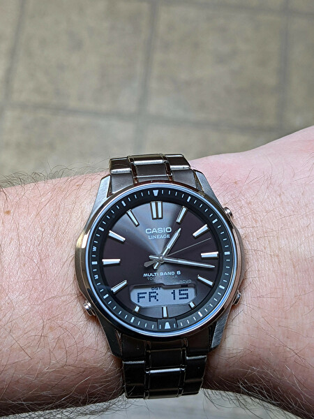 Lineage LCW-M100TSE-1AER Rádiově řízené Solar (431)