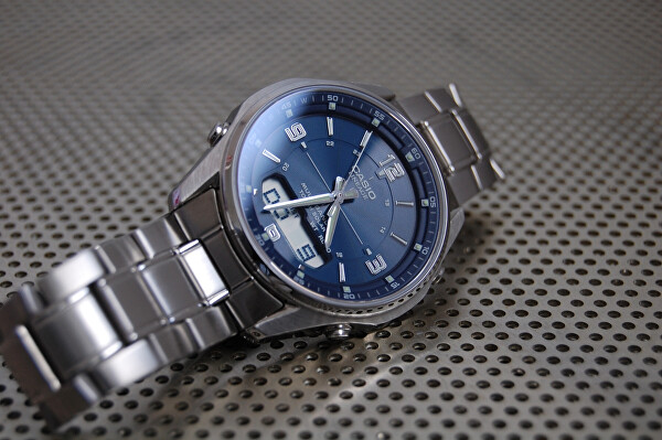 Lineage Tough Solar LCW-M100DSE-2AER (431)