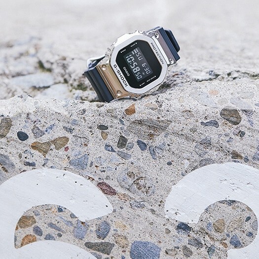 The G/G-SHOCK GM-5600-1ER (322)
