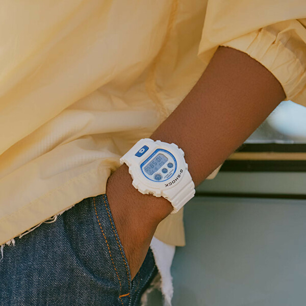 The G/G-SHOCK Hidden Glow Series DW-6900HDS-7ER (082)