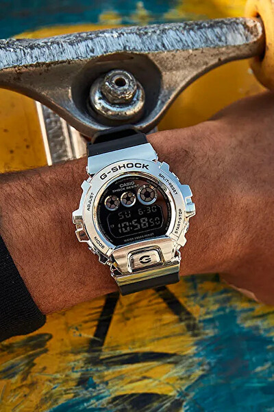 The G/G-SHOCK Metal Covered Release 25th Anniversary Edition GM-6900-1ER (082)