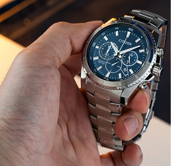 Basic Quartz Chronograph AN8201-57L