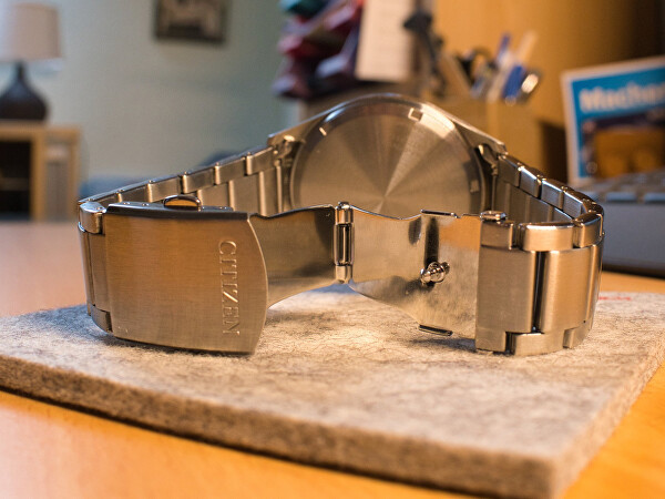 Eco-Drive CA7028-81E