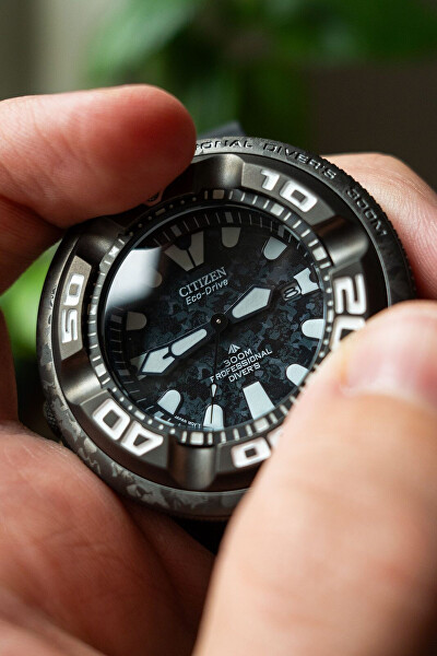 Eco-Drive Godzilla-Promaster Professional Diver BJ8056-01E