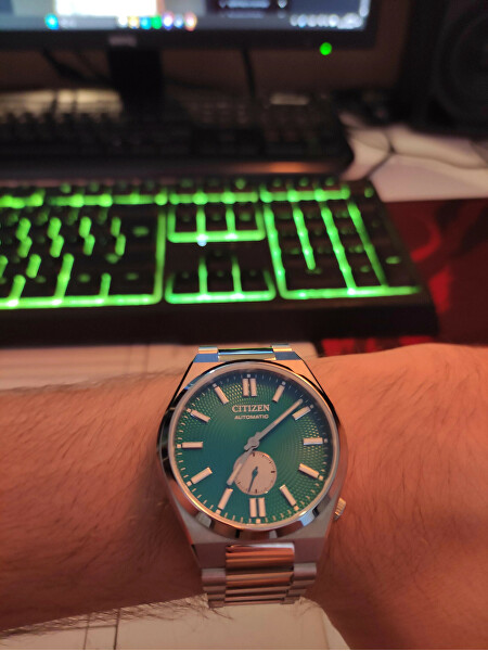 Elegant Tsuyosa Automatic Small Seconds NK5010-51L