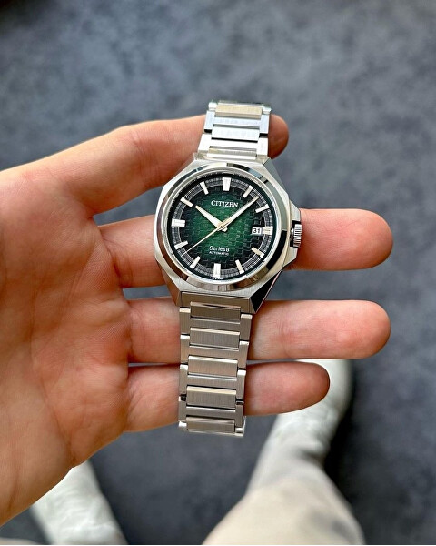 Series 8 831 Automatic NB6050-51W