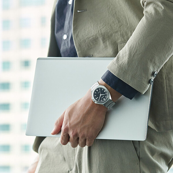 Series 8 Automatic NB6010-81E