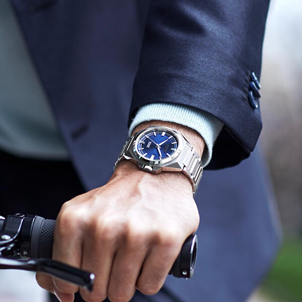 Series 8 Automatic NB6010-81L