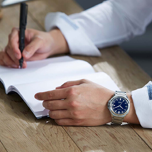 Series 8 Automatic NB6010-81L