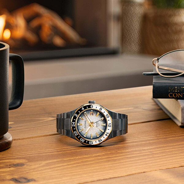 Series 8 GMT Automatic NB6035-55H