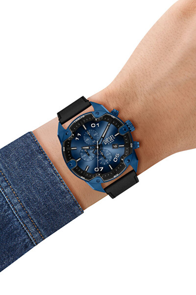 Spiked Chronograph DZ4703