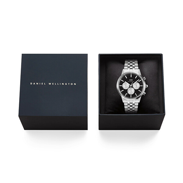 Iconic 42 Chronograph Arch 5-Link Onyx Panda Silver DW00100873