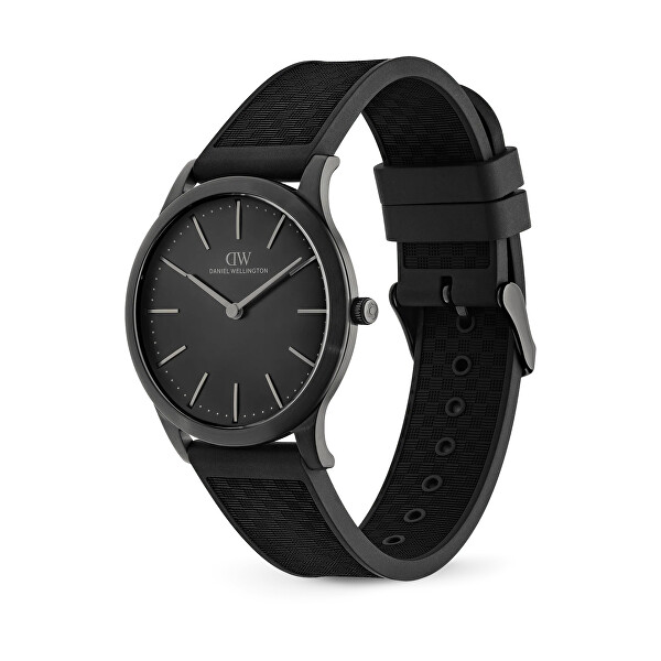 Pathfinder 39 Black-Rubber Black DW00100981