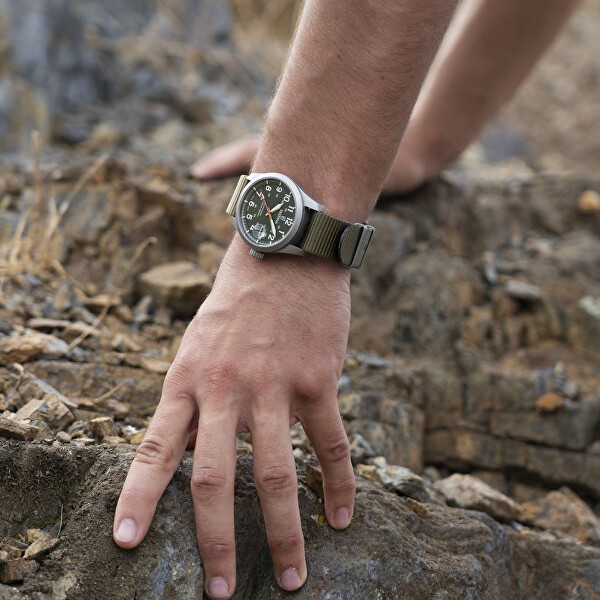 Field Swiss Made 20082/2
