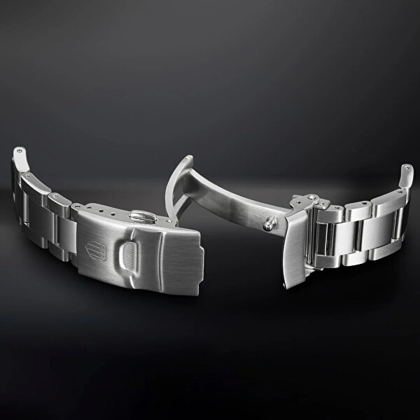 Prestige P106002