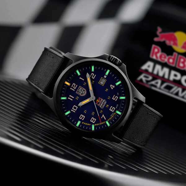 Red Bull Ampol Racing Atacama Field XL.1970.ARB.N Limited Edition