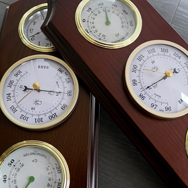 Nástěnné dřevěné hodiny s barometrem a teploměrem E06P.3976.50