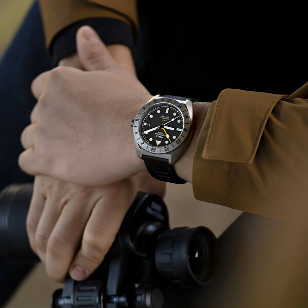 Expedition GMT Titanium Automatic 41mm TW2W53000UK