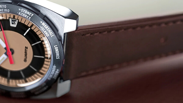Q 1972 World Time TW2Y31300UK