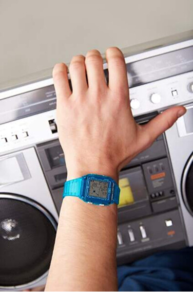 Q Reissue TW2W45100UK