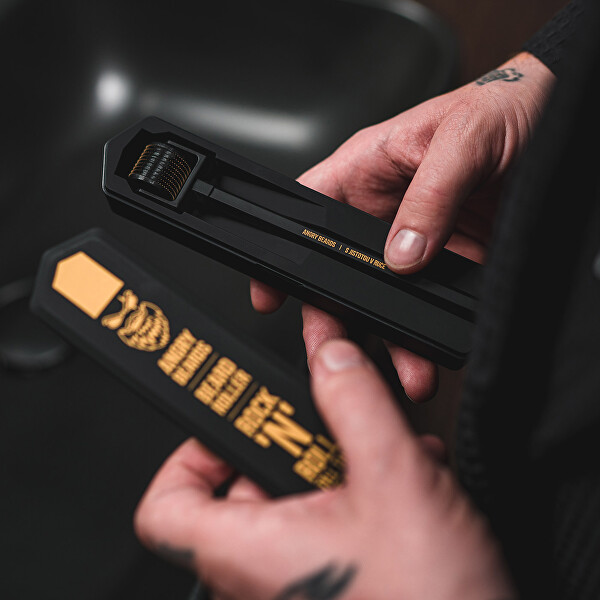 Váleček na růst vousů s čističem (Beard Roller & Tool Cleaner) 50 ml