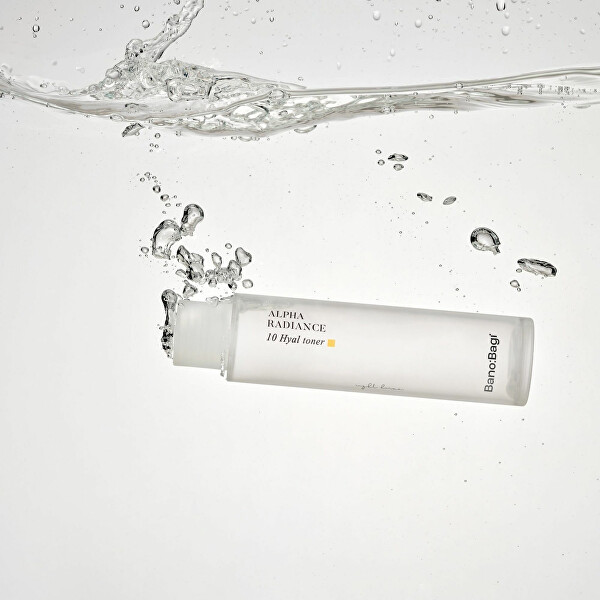 Rozjasňující a hydratační pleťové tonikum Alpha Radiance (10 Hyal Toner) 120 ml