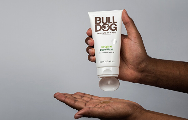 Gel de curățare pentru ten normal  pentru bărbațiBulldog Original Face Wash 150 ml