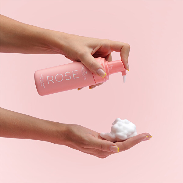 Čisticí pěna Rose Clean & Hydrate Face Foam 150 ml