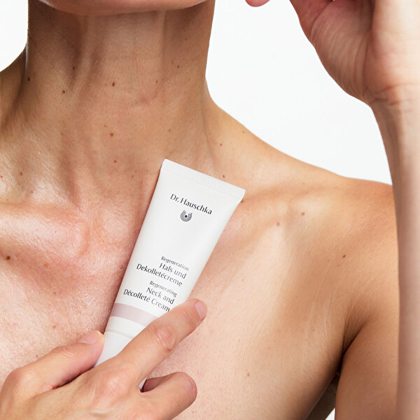 Regenerační krém na krk a dekolt (Regenerating Neck & Décolleté Cream) 40 ml