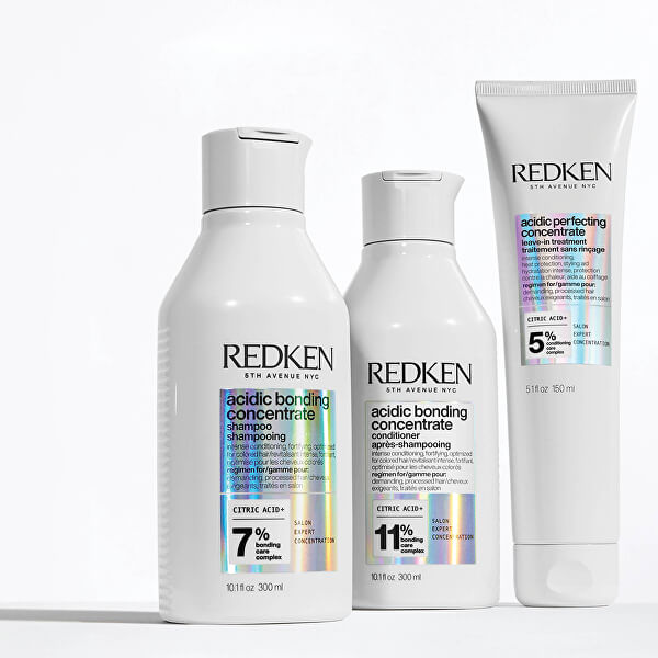 Posilňujúci šampón pre navrátenie pevnosti vlasov ACIDIC Bonding Concentrate (Shampoo)