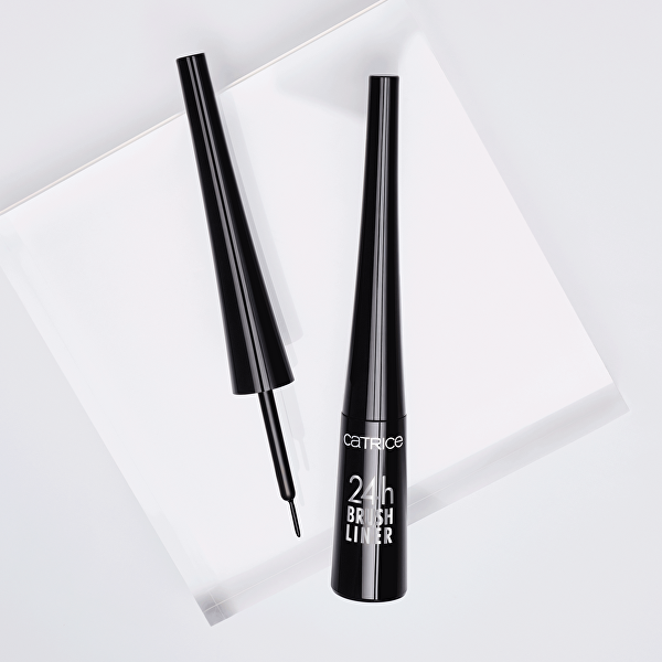 Tekuté očné linky 24h Brush Liner 3 ml