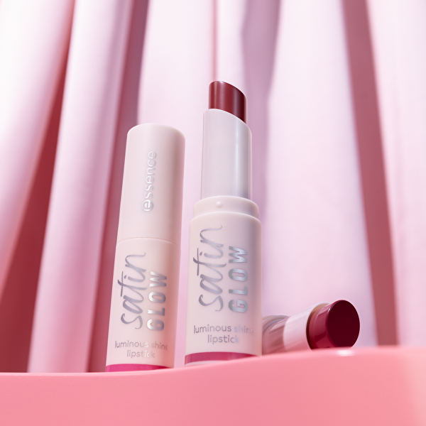 Lesklá rtěnka Satin Glow