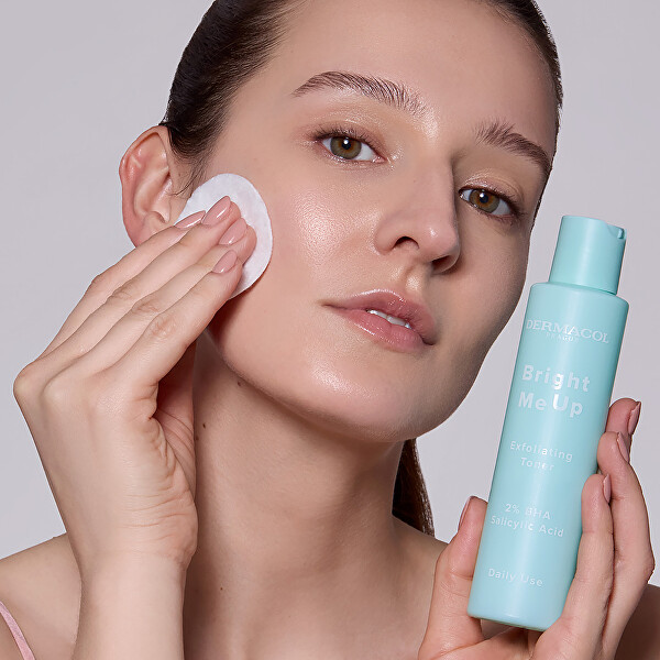 Tonic exfoliant Bright Me Up Exfoliating Toner 135 ml