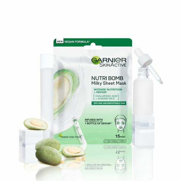 Textilní pleťová maska s mandlovým mlékem pro suchou a citlivou pleť Skin Naturals (Milky Tissue Mask) 28 g