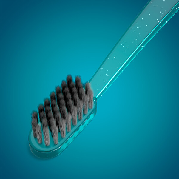 Zubní kartáček s uhlíkovými štětinami 4 ks