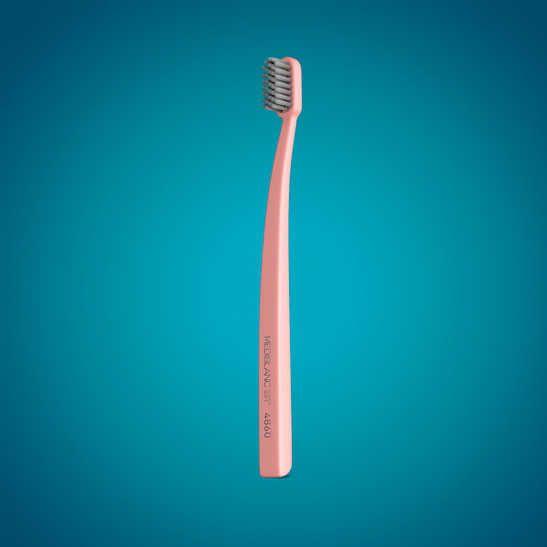 Zubní kartáček se stříbrnými štětinami 4 ks