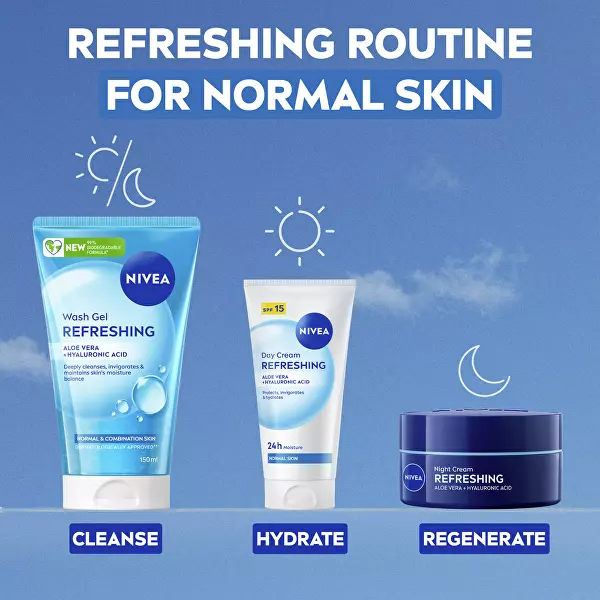 Hydratačný denný krém pre normálnu a zmiešanú pleť SPF 15 Essential (Day Cream) 50 ml