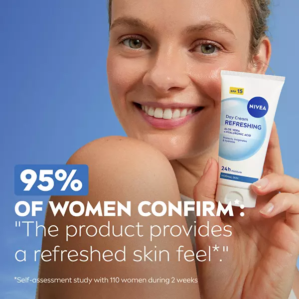 Hydratačný denný krém pre normálnu a zmiešanú pleť SPF 15 Essential (Day Cream) 50 ml