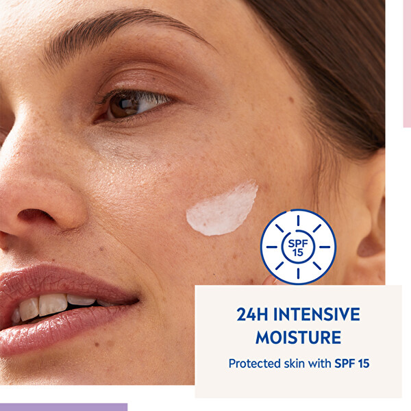 Hydratační denní krém pro normální a smíšenou pleť SPF 15 Essential (Day Cream) 50 ml
