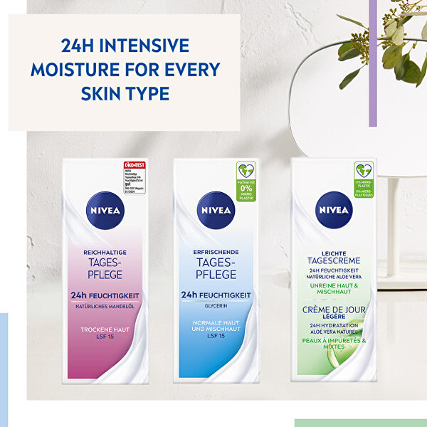 Hydratační denní krém pro normální a smíšenou pleť SPF 15 Essential (Day Cream) 50 ml