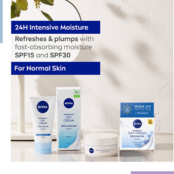 Hydratační denní krém SPF 30 Essential (Refreshing Day Cream) 50 ml
