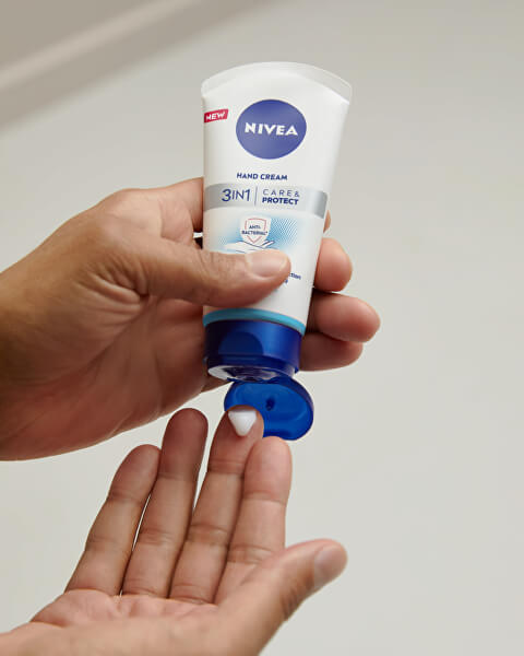Krém na ruky 3v1 Care & Protect (Hand Cream) 75 ml