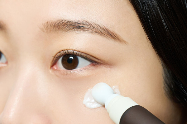 Obnovující krém pro citlivé oční okolí Madagascar Centella (Probio-Cica Bakuchiol Eye Cream) 20 ml